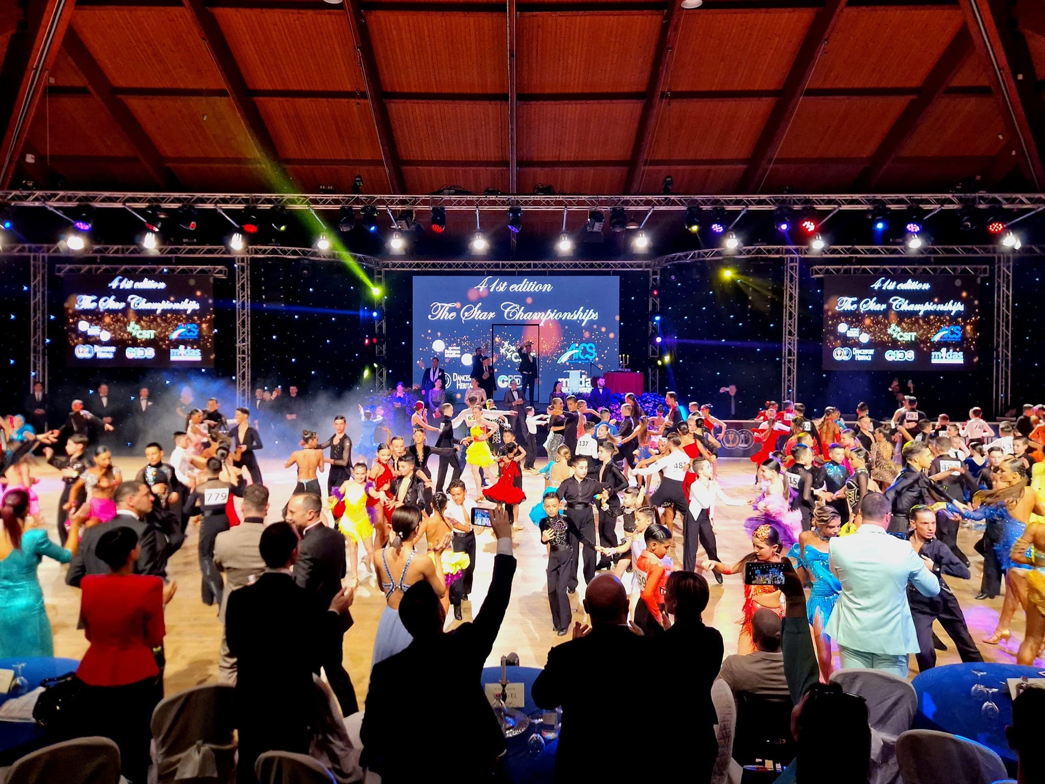 Dynamic Latin performance